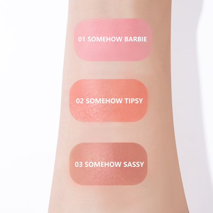 Vivid_cushion_blusher-3_shades_on_hands