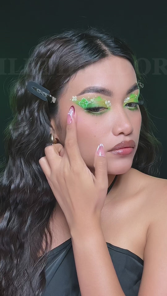 Stay Bling Multichrome Highlighter